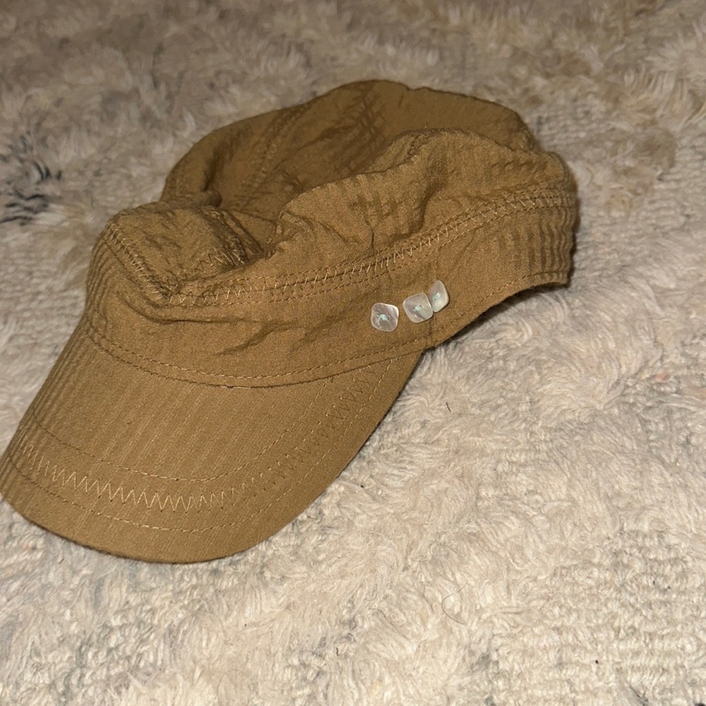 Pistil Hat